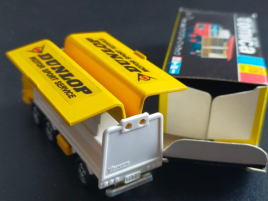 試作品 配布品 ウィング ルーフ トラック DUNLOP 日本製 黒箱 トミカ