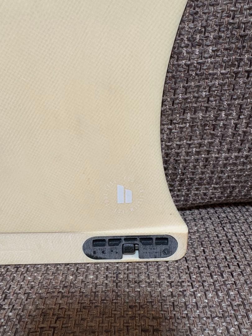 美品!Keliaロングボード サーフボードフィン 9.75インチシングルフィン