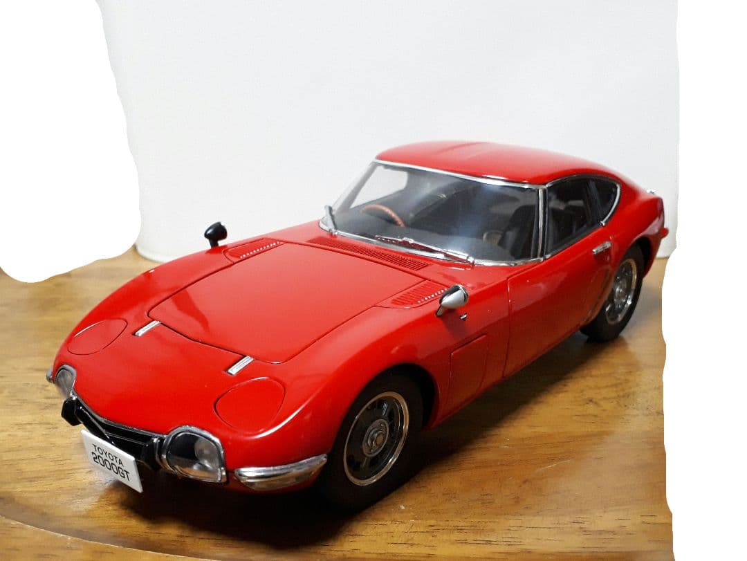 トヨタ 2000GT 1/18 ミニカー　オートアート