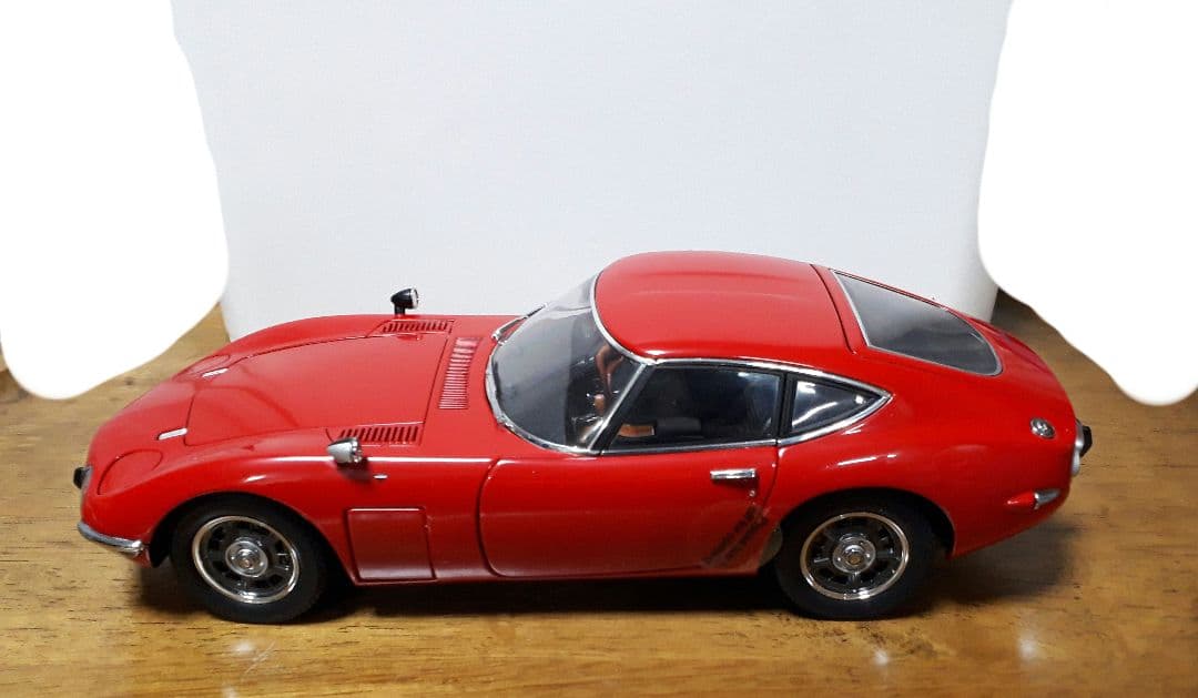 トヨタ 2000GT 1/18 ミニカー　オートアート