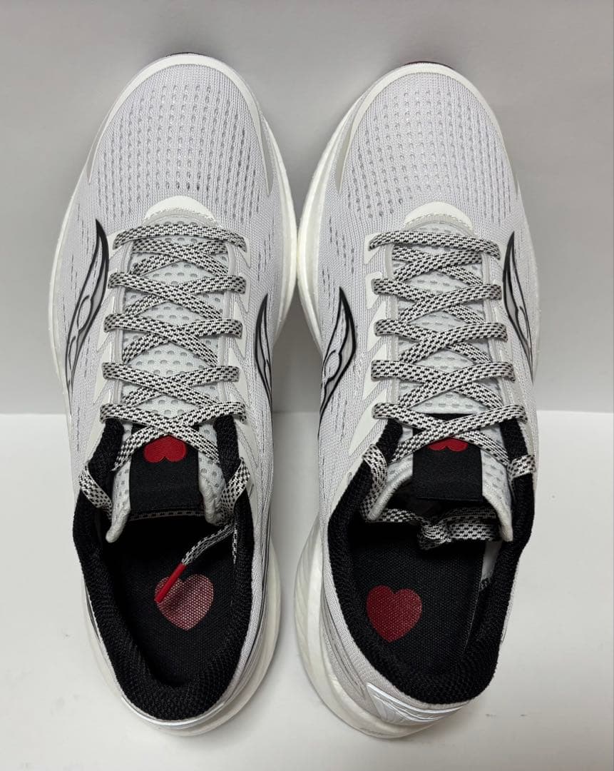 【新品・未使用品】サッカニー　エンドルフィンスピード3 ※28cm