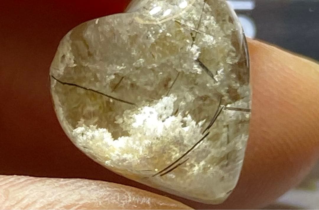 高品質　天然石　ホワイトガーデンクォーツ　ハート　ルース