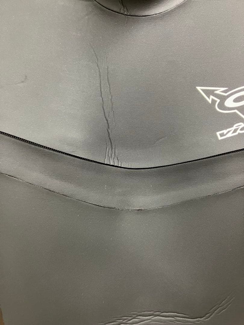 値下げ！激美品ＶＩＥＷ 4mmX3mm Ｌサイズ 起毛セミドライフルスーツ