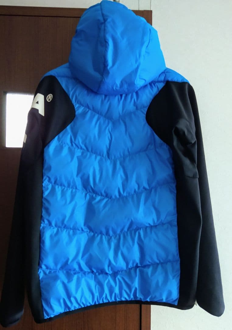 ATHLETA 中綿フード付きピステ 中綿パンツ セット 水色　黒