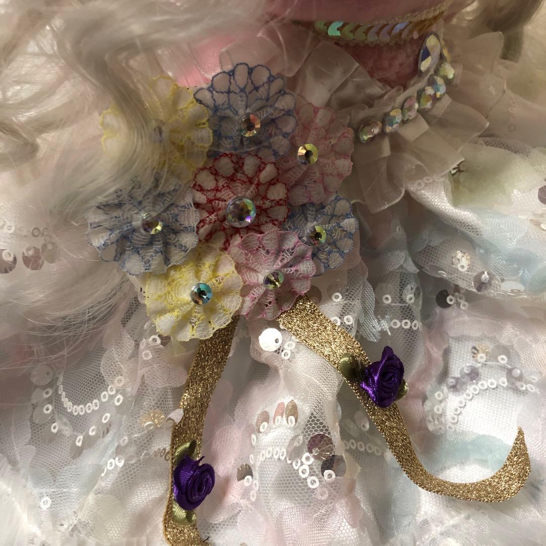 Hello kitty 美しいオリジナルのウェディングドレス