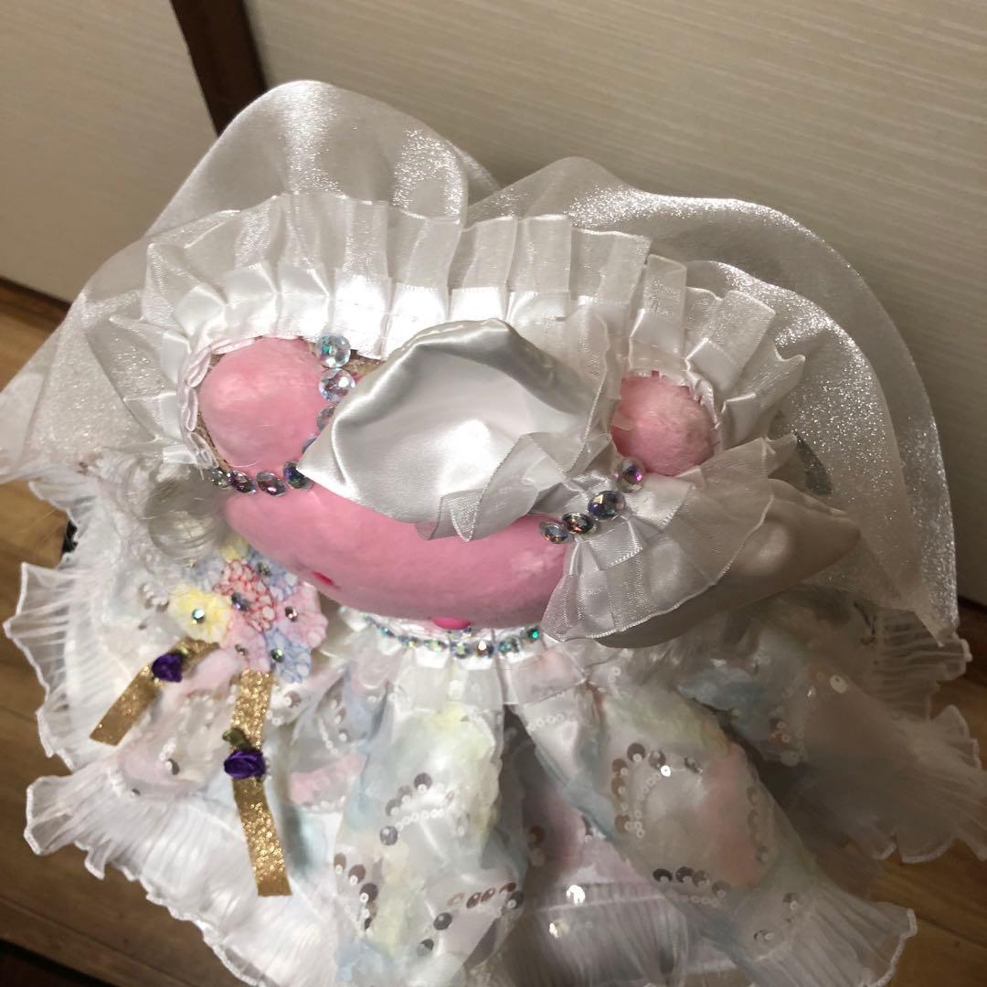 Hello kitty 美しいオリジナルのウェディングドレス