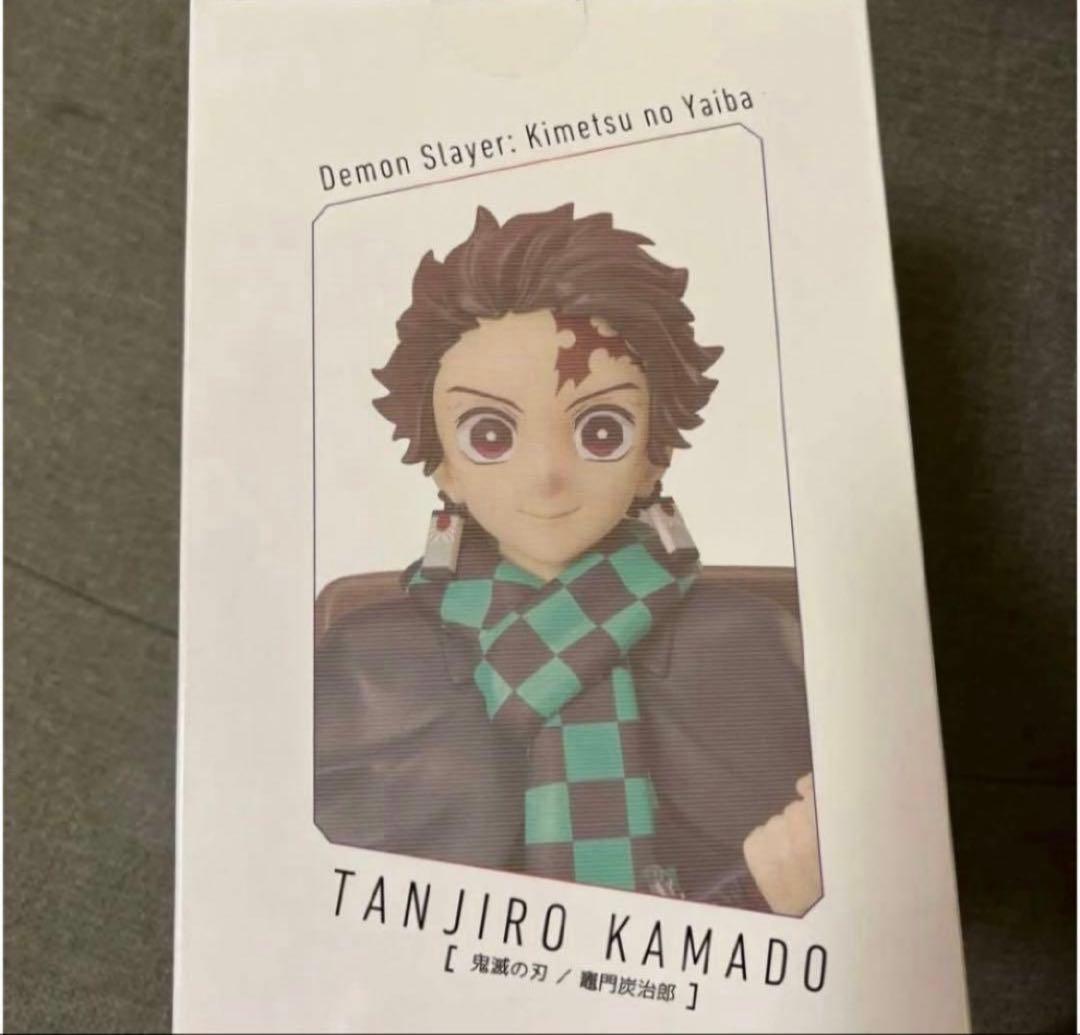 新品未開封　鬼滅の刃　ノンスケールフィギュア　アニプレックス　竈門炭治郎