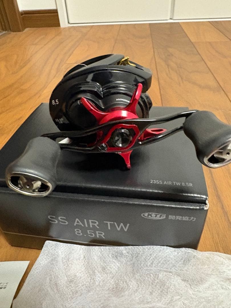 Daiwa SS AIR TW 8.5R ベイトリール
