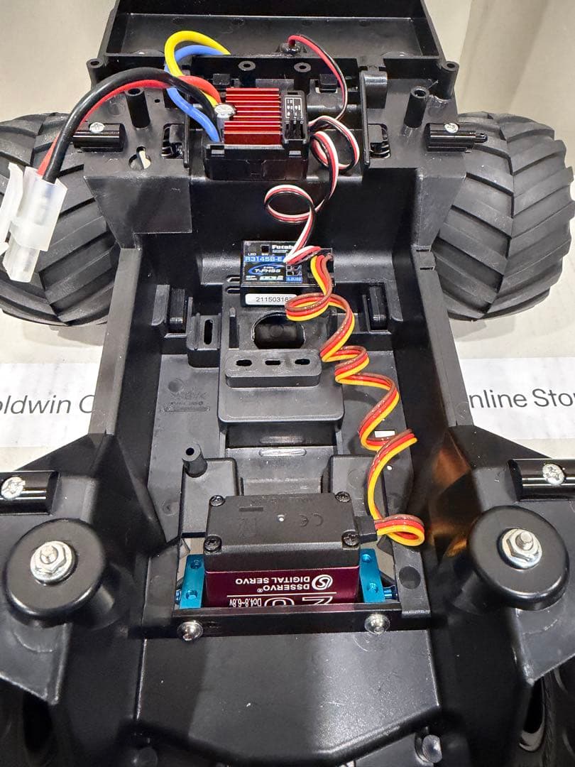 タミヤ ランチボックス ブラックエディション 組立済屋外未走行 メカ付きOP多数