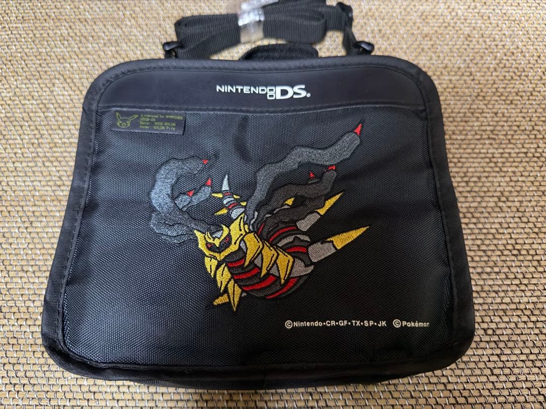 【激レア】ニンテンドーDSシリーズ　ポケモンバッグ　ギラティナver.