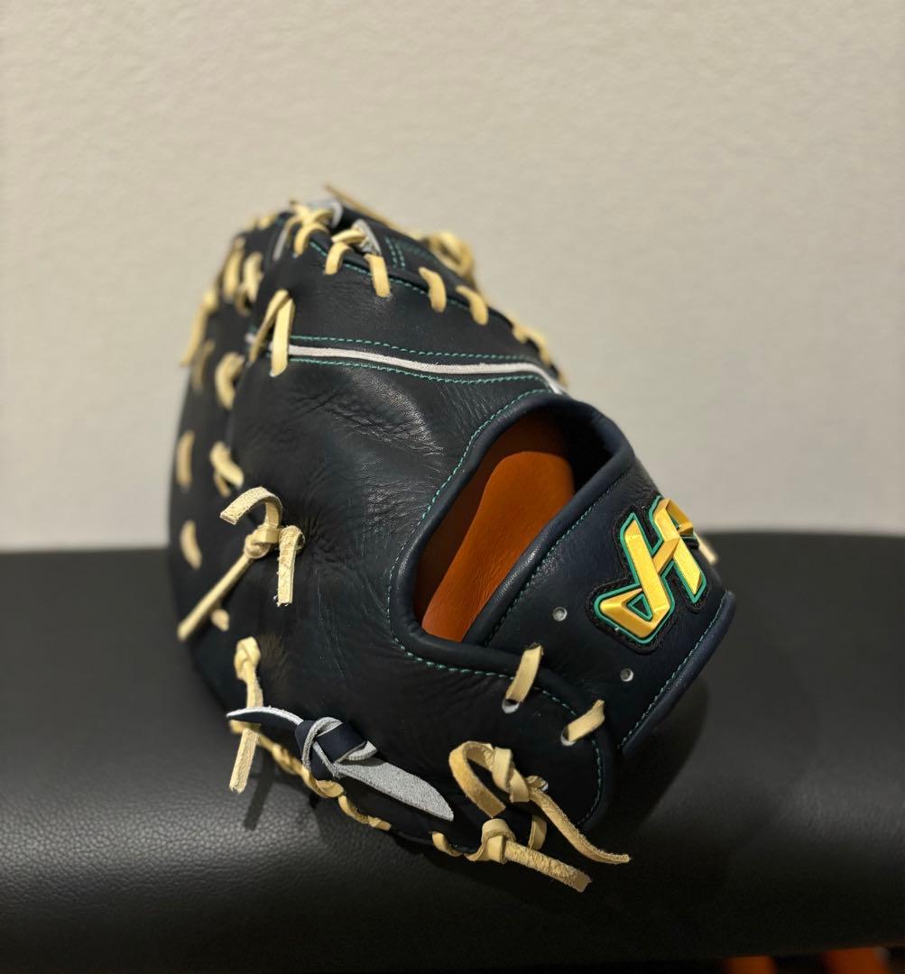 ハタケヤマ　ファーストミット　和牛軟式