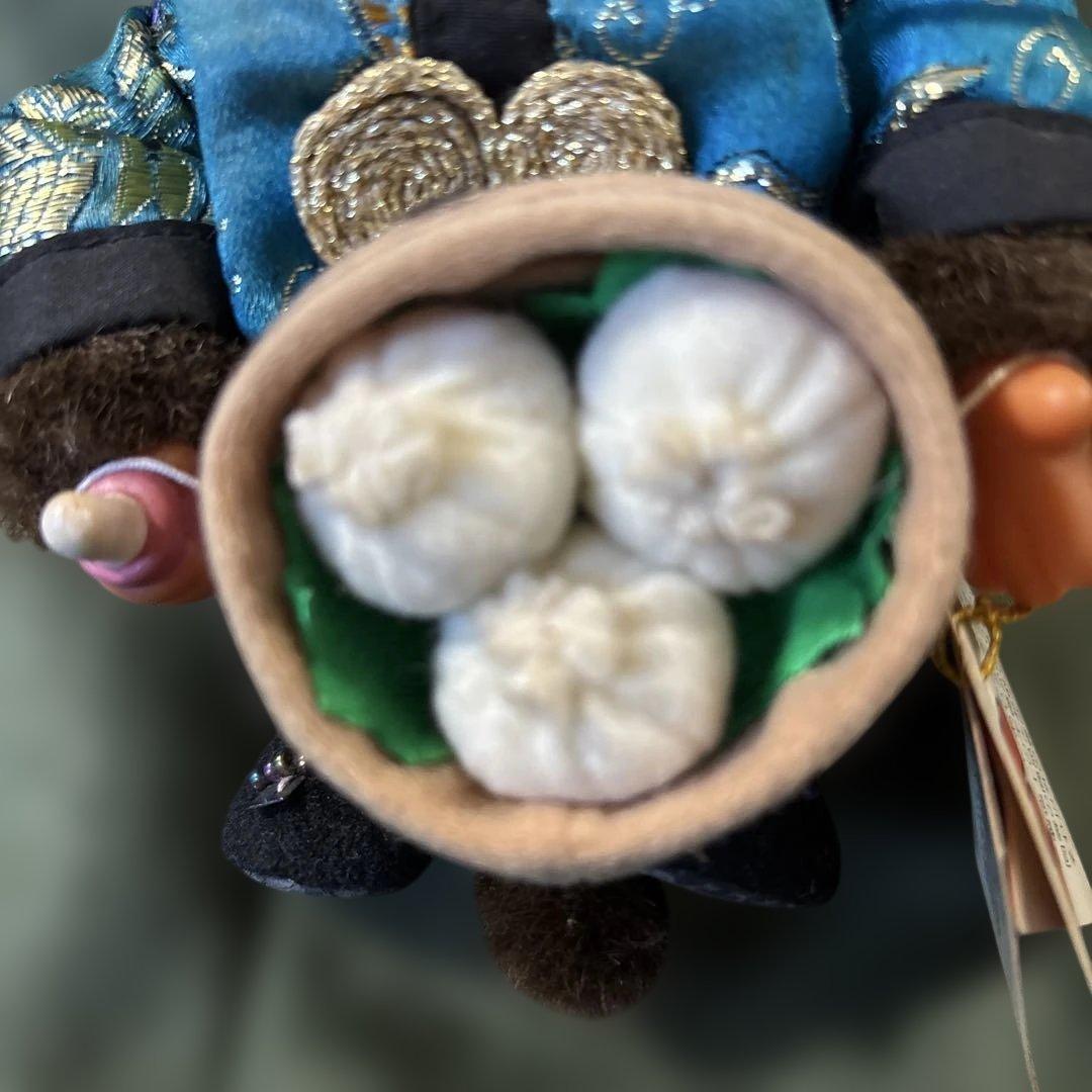 モンチッチ　ぬいぐるみ　飲茶肉まん