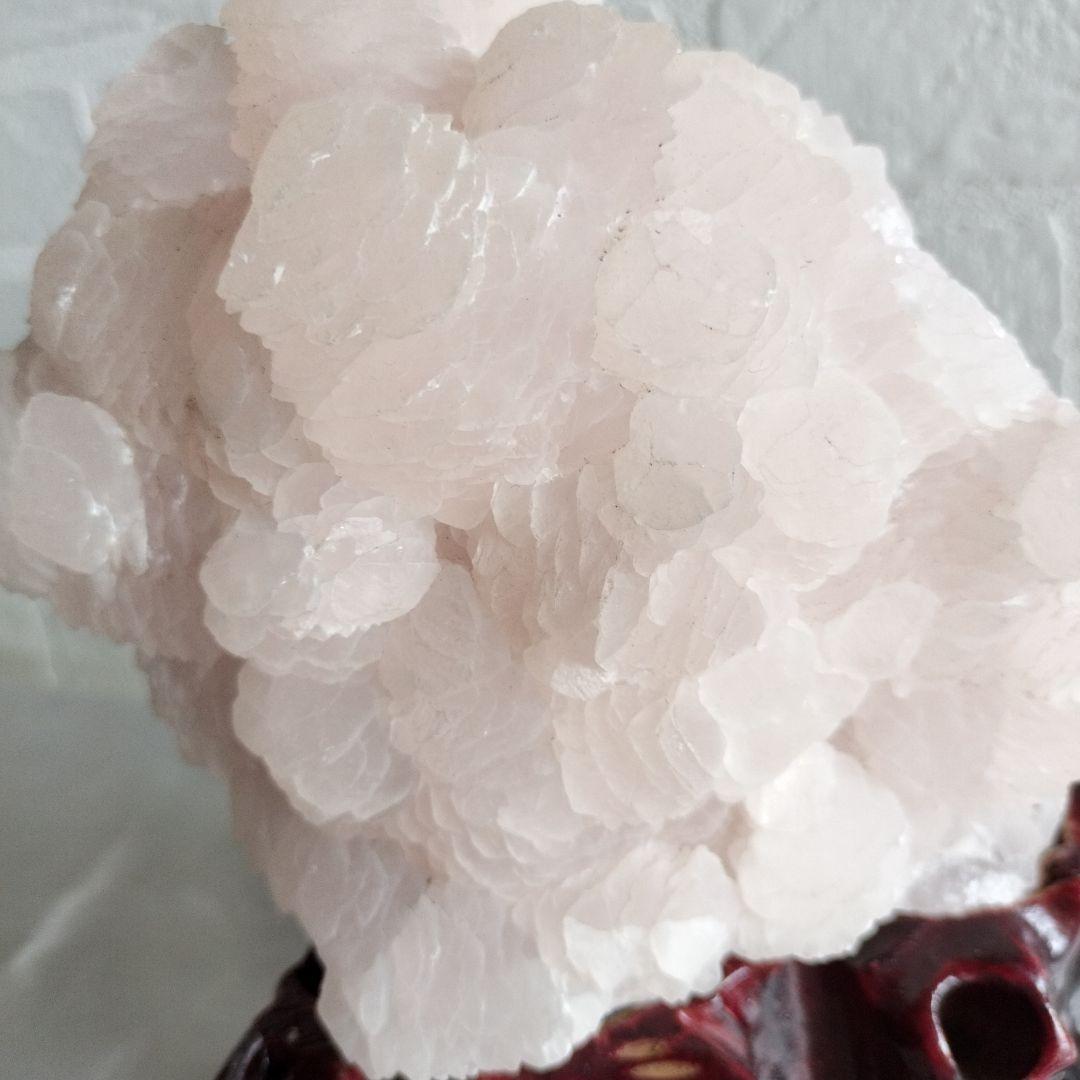 ピンクカルサイト クラスター　台座付き