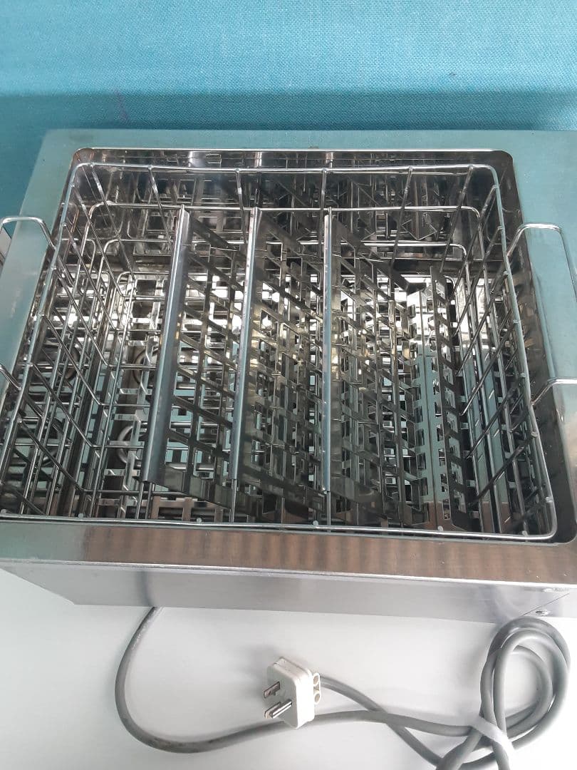 エイシン電機　卓上電気ウォーマー？　煮沸消毒？　単相200V 　画像で判断下さい