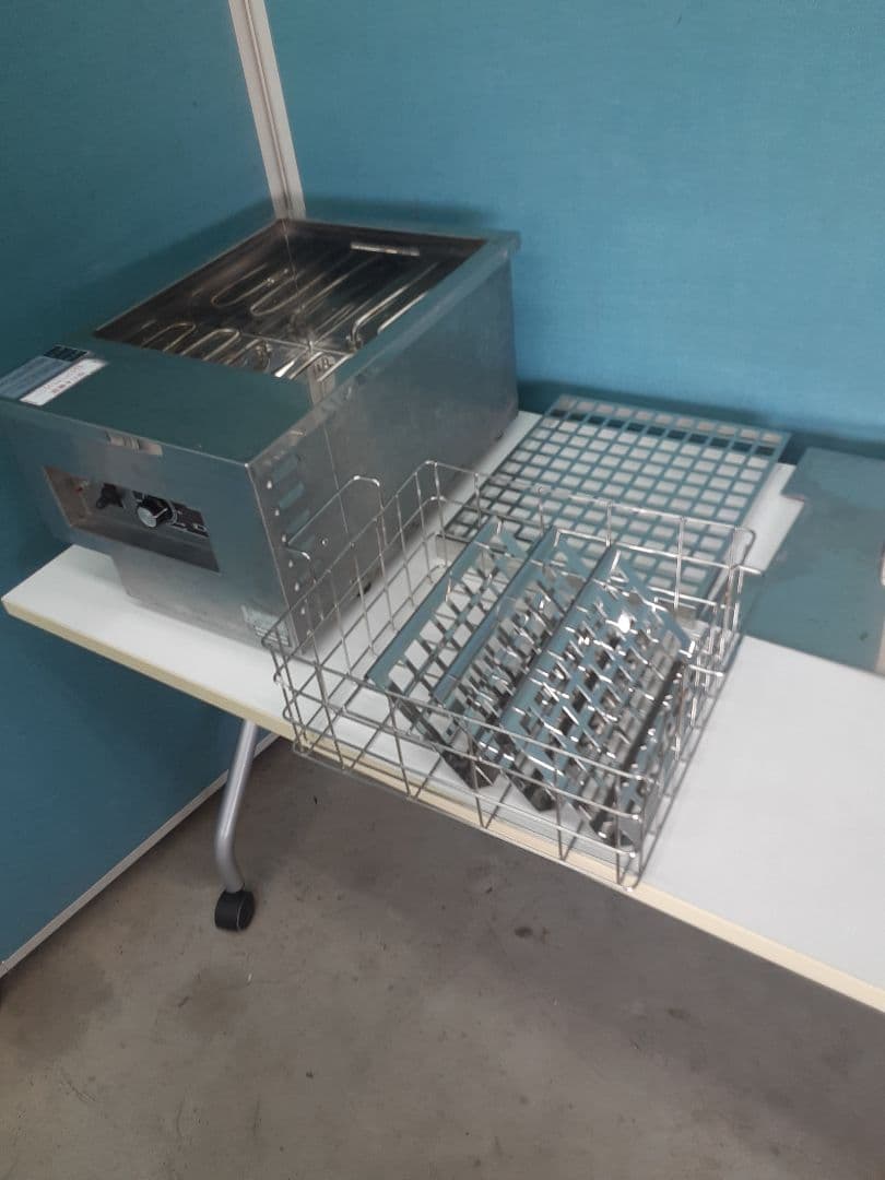 エイシン電機　卓上電気ウォーマー？　煮沸消毒？　単相200V 　画像で判断下さい