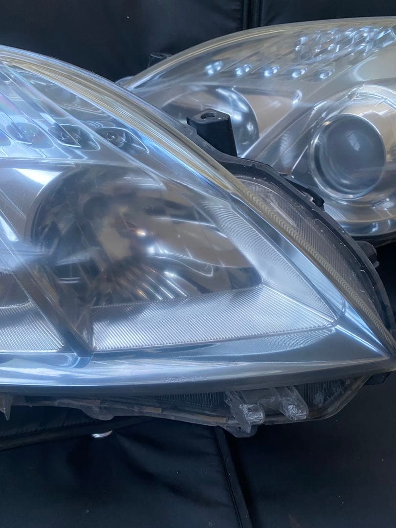 トヨタ プリウス ZVW30系 純正ヘッドライト 左右セット