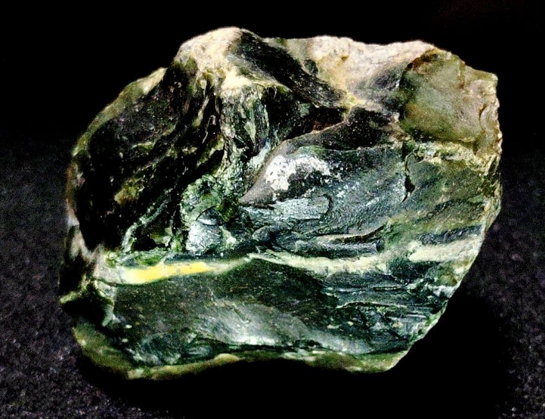 ★アゲート原石★糸魚川グリーン碼碯【姫川・転石・川ズレ・ウブ149ｇ】