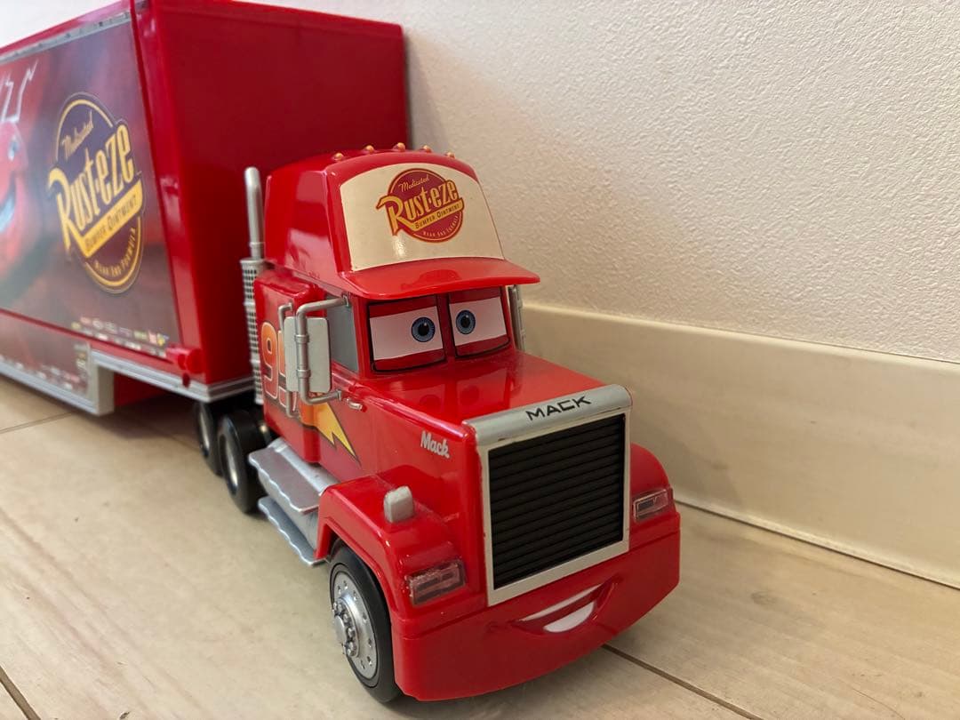 カーズ　大きなマック