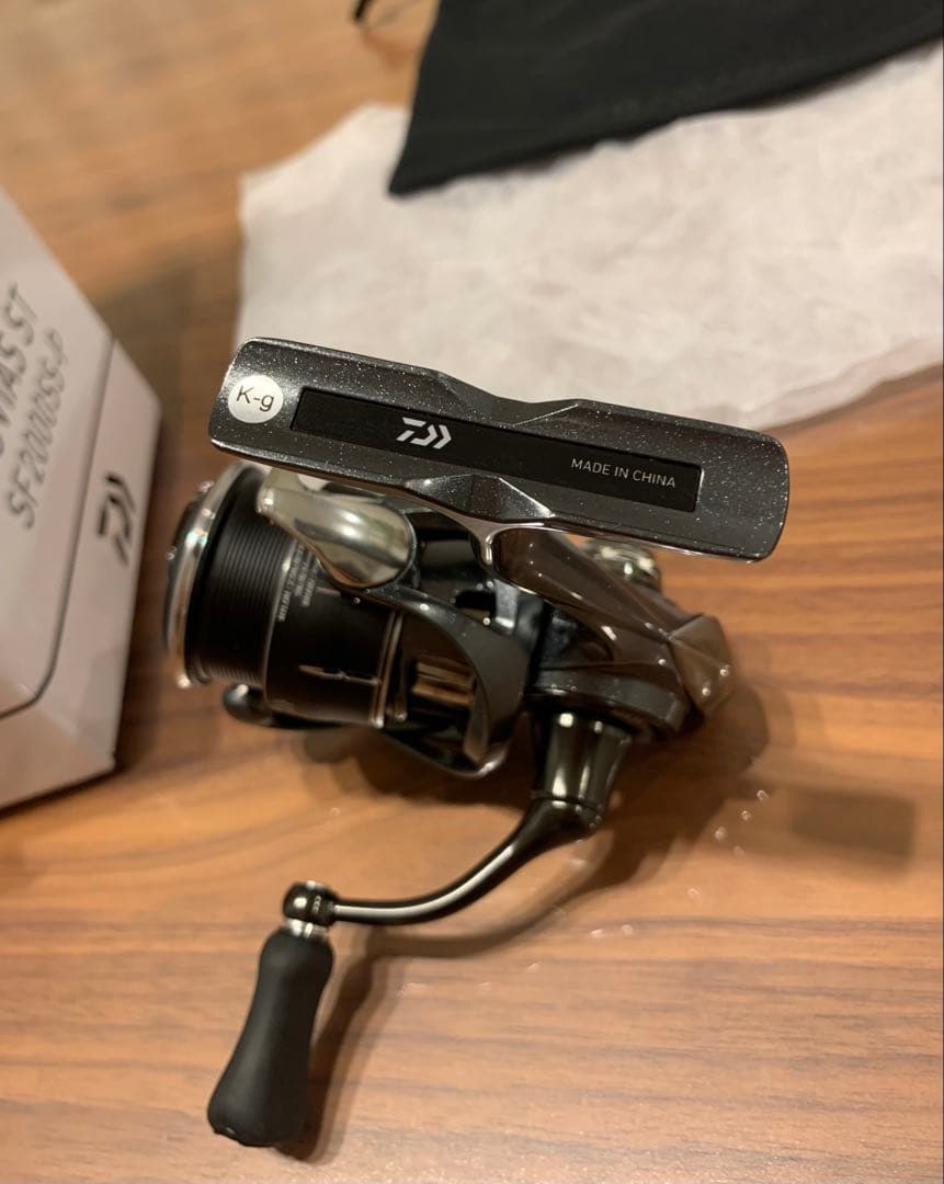 LUVIAS ST SF2000SS-P スピニングリール新品