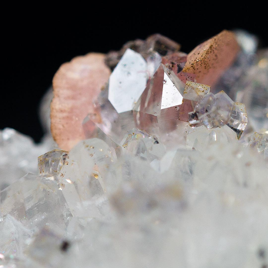 中国 ロードクロサイト フローライト 天然石 原石 鉱物標本 鉱石 蛍石 713