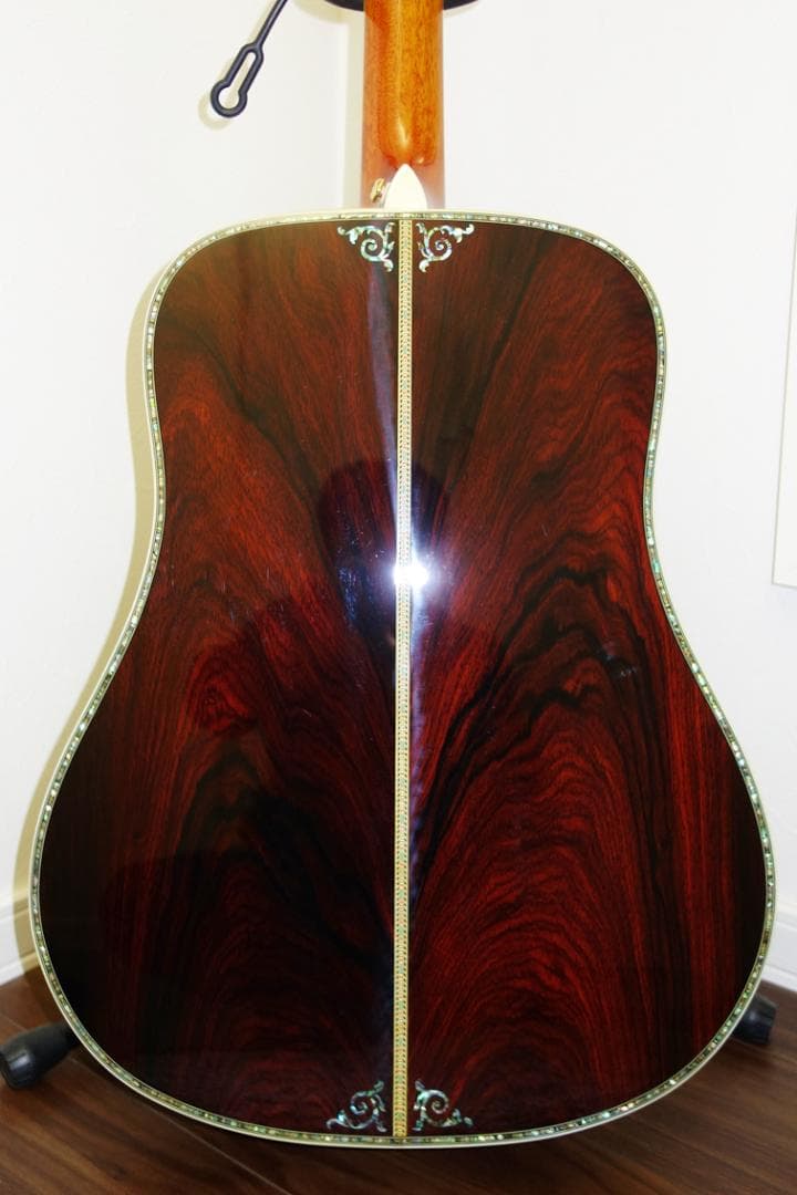 Toya Guitar　TD-80　イングルマンスプルース＆ココボロ単板