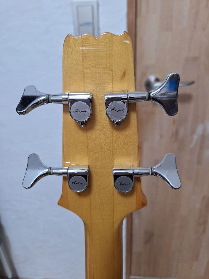 マツモク製 Aria Pro II CSB-380 1981年製　当時のケース付