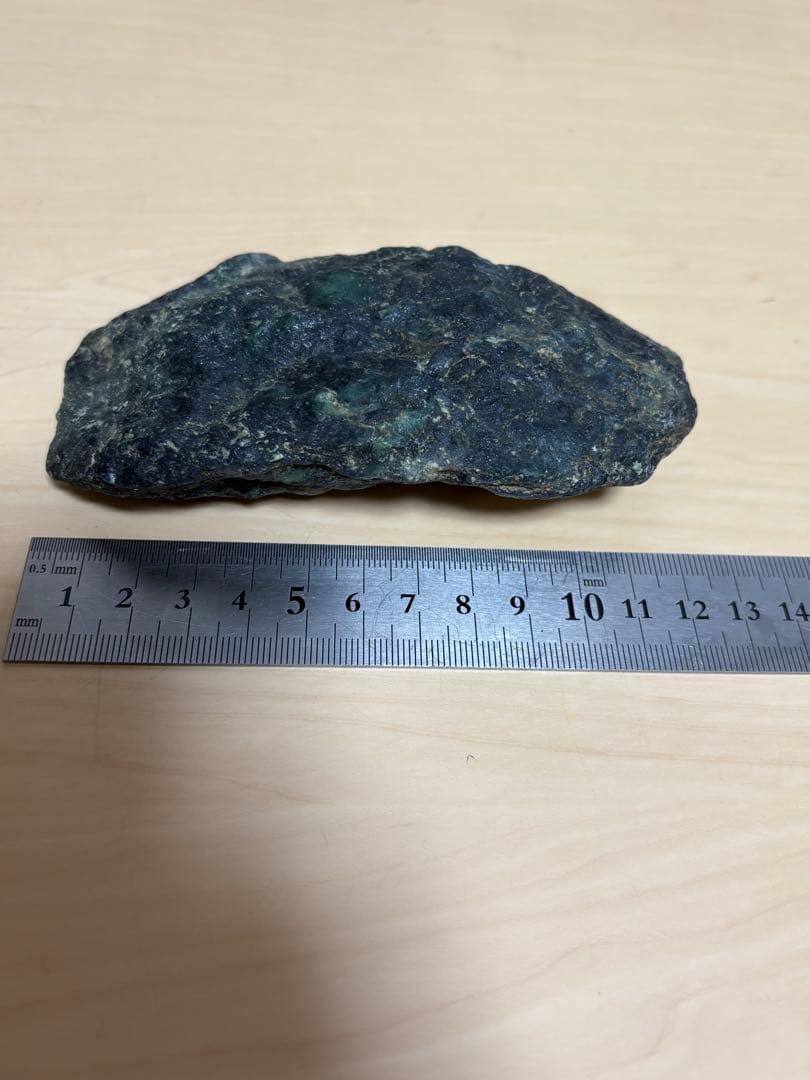 ミャンマー産　激レア石　天然モーシッシ翡翠輝石　原石 15個セット　約2053g