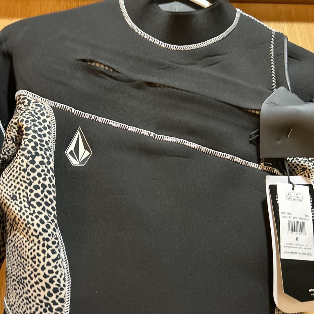 VOLCOMロンスプ2mm Chest Zip LS サイズ8