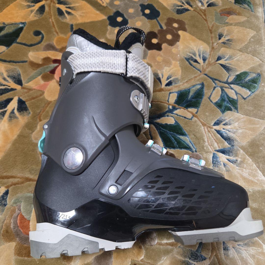 Salomon スキーブーツ　サロモン