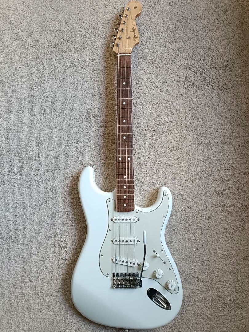 ギター fender Japan Traditional 60s stratcaster