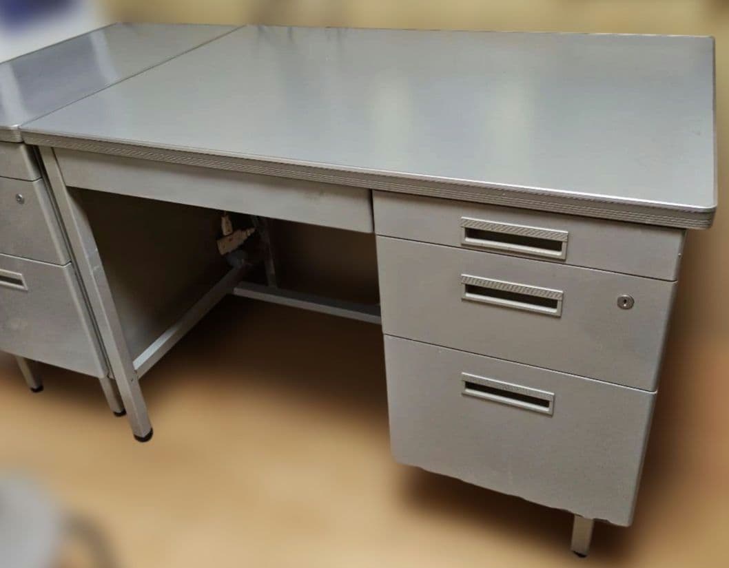 【KOKUYO】スチール事務机