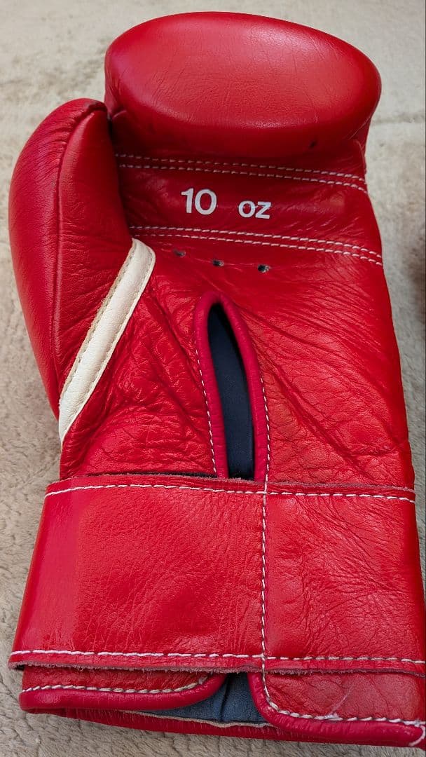 に*こ様 美品 WINNINGボクシンググローブ レッド10oz