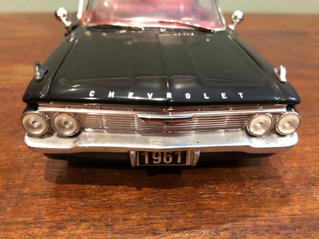 1961 シボレー インパラ JADA TOYsミニカー