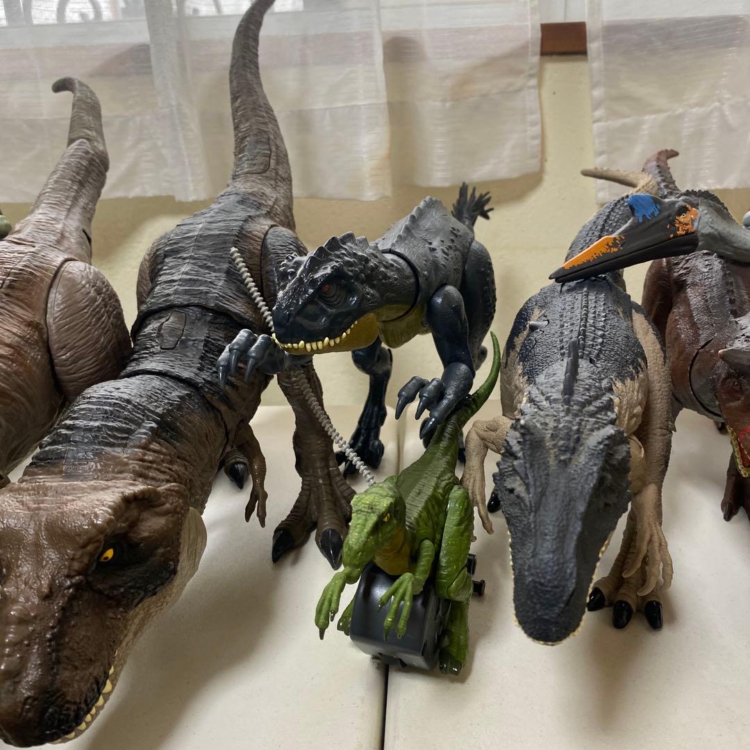 マテル　ジュラシックパーク　ワールド　恐竜　フィギュア　人形　まとめ売り　40体