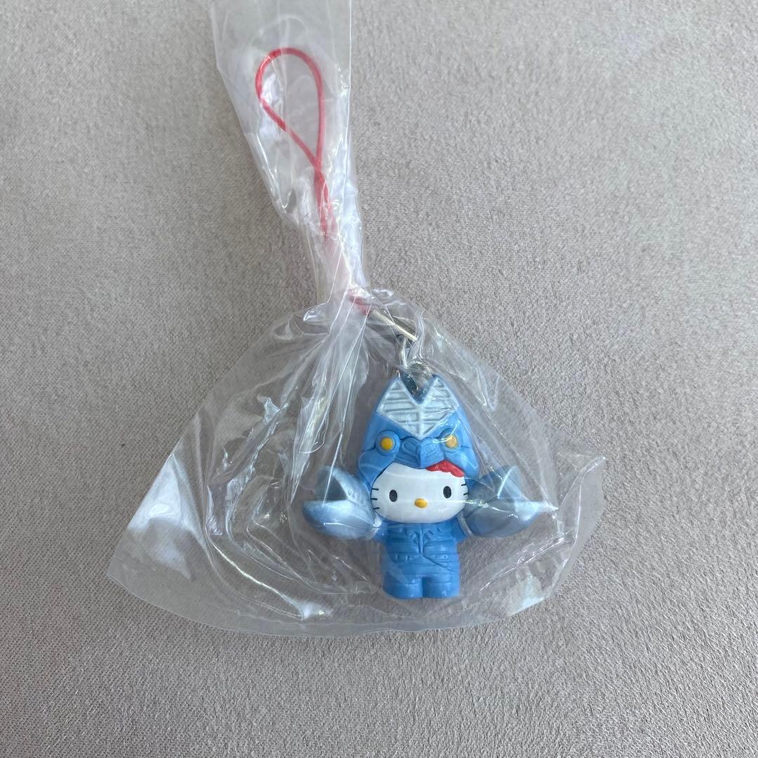 ハローキティ なりきりストラップ ウルトラマンキティ カプセルトイ レア　キティ