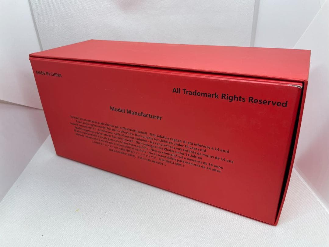 303-019 1/18 メルセデスベンツ ML63 AMG 2012