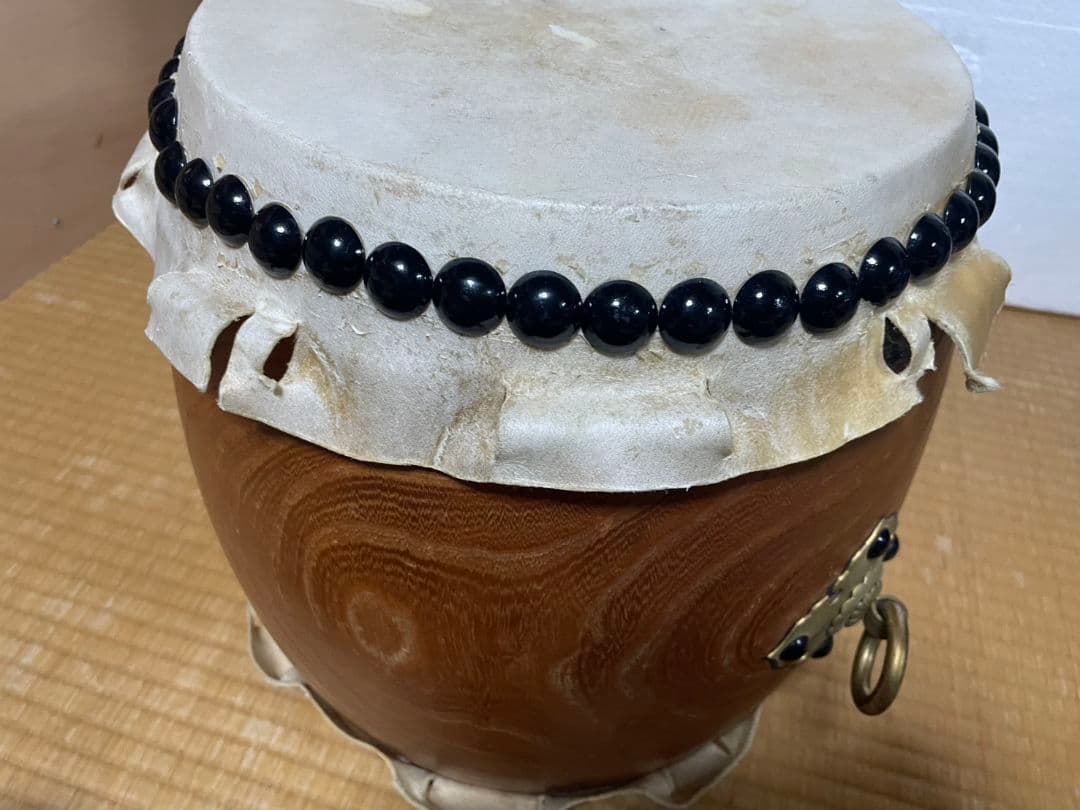 和太鼓　長胴太鼓　小ぶりのケヤキ製太鼓