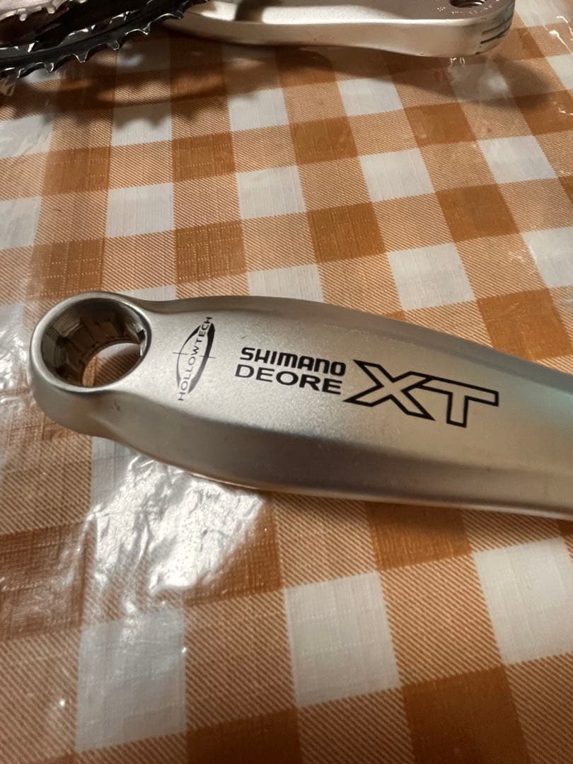 シマノ　XT クランク　BBセット
