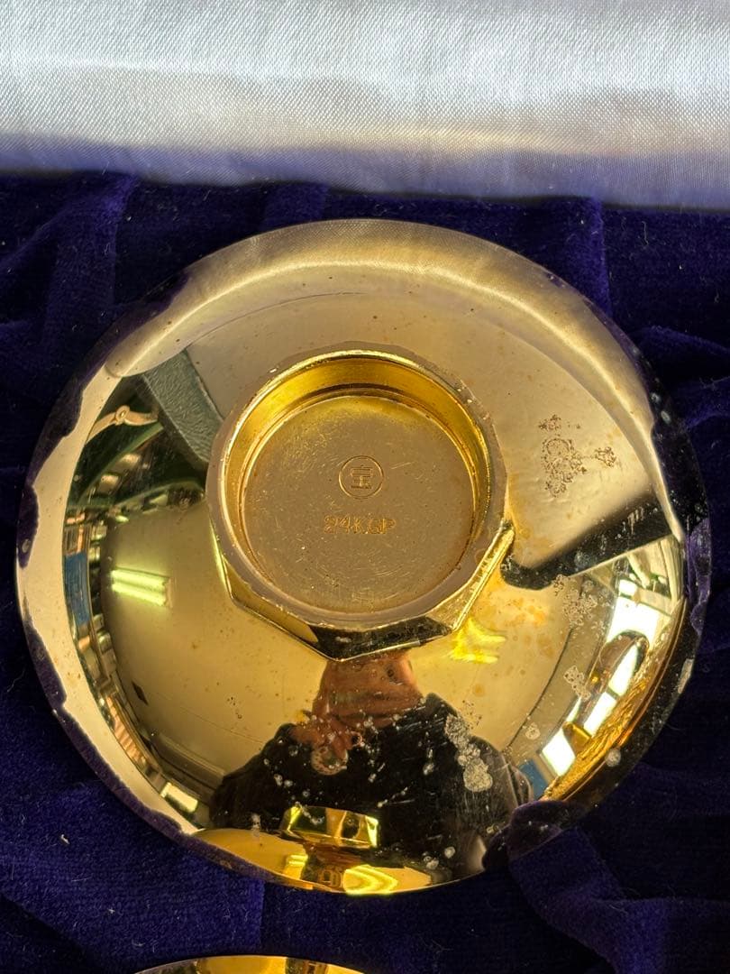 24KGP 金杯セット　日本製　宝来　縁起物　菊柄　急須　金杯　箱付き