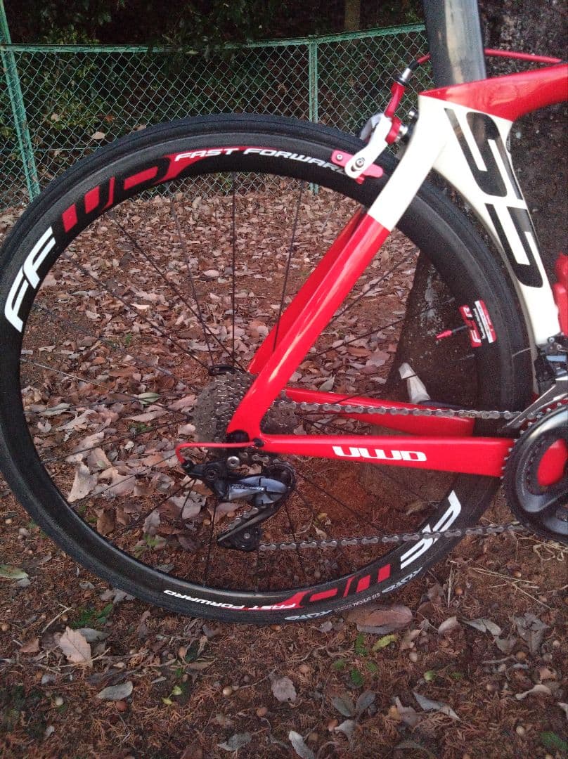 超軽量7.3キロ　2018 Cervelo　S5 フルカーボンロードバイク完成車