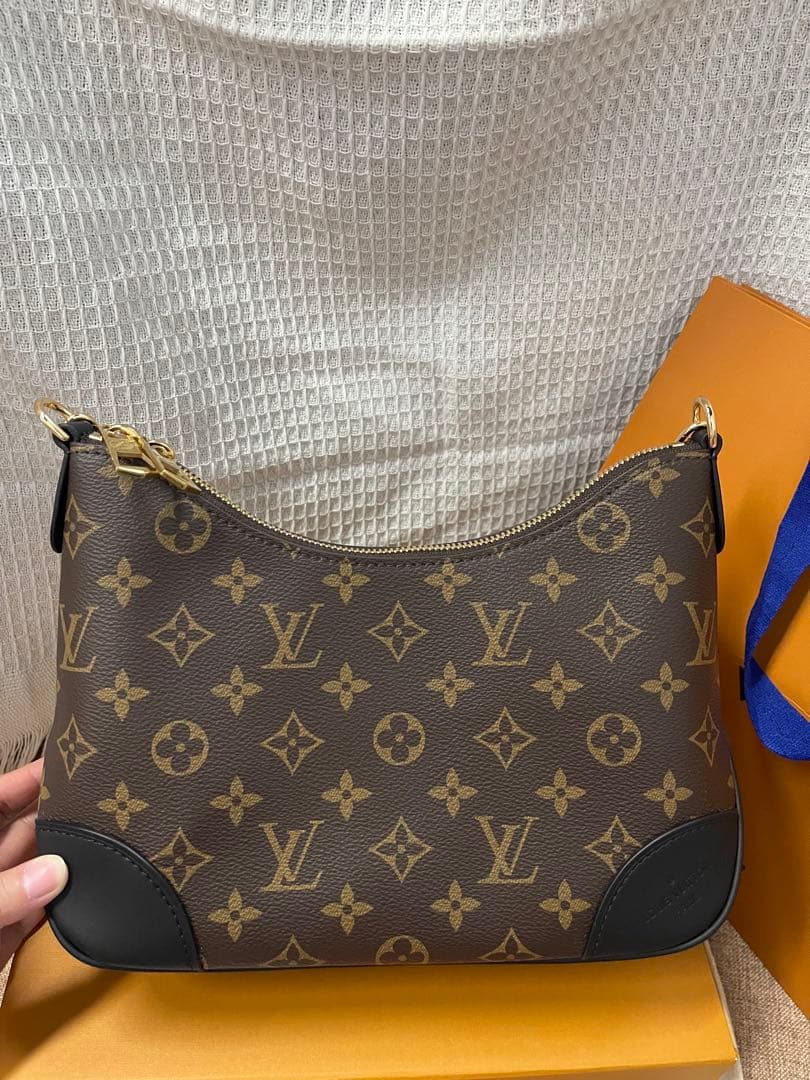 年末年始価格【実写画像】モノグラム ショルダーバッグ