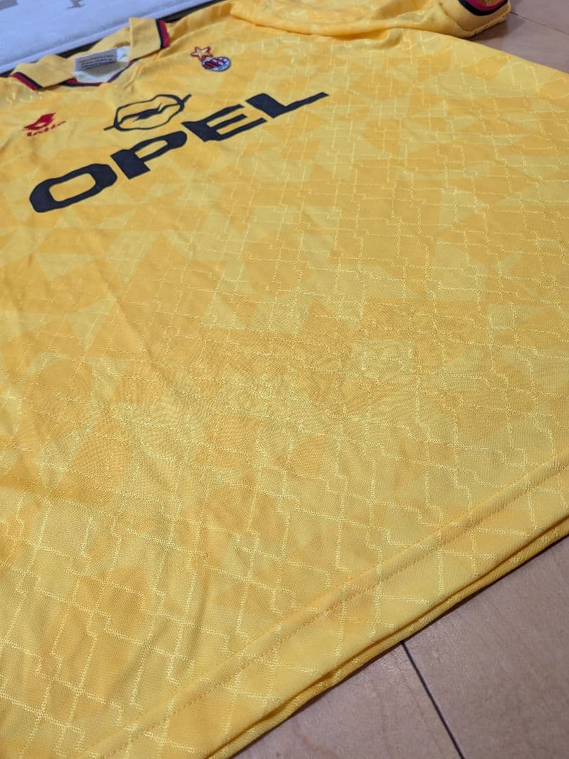 ヴィンテージユニフォームミランオーセンティックユニフォームイエロー