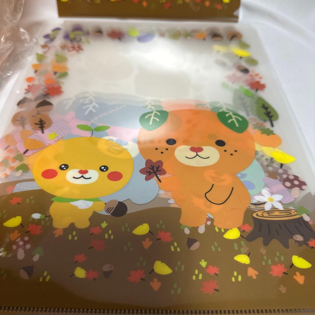 みきゃん　特大ぬいぐるみ　クリアファイル