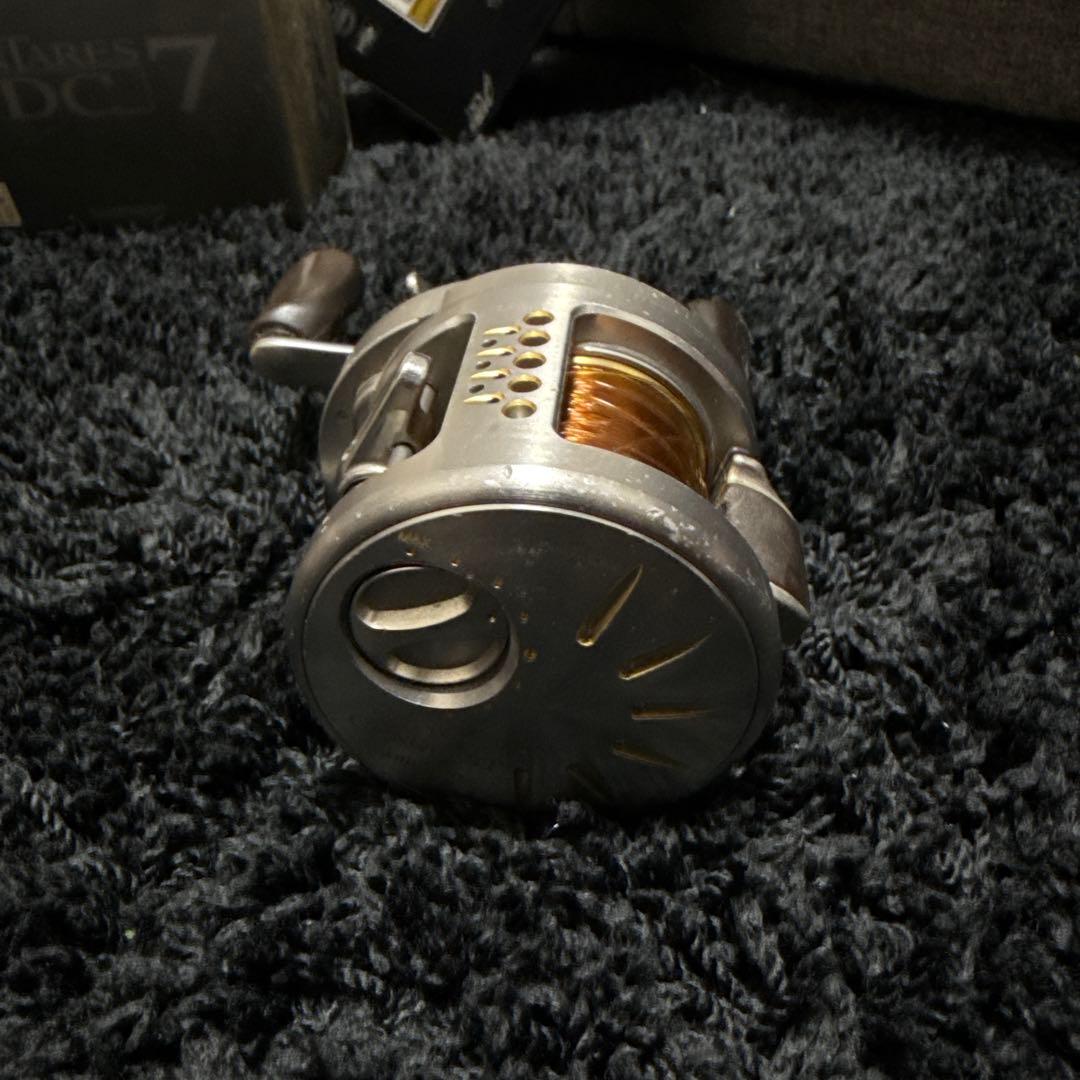 SHIMANO CALCUTTA CONQUEST 200DC カルカッタ