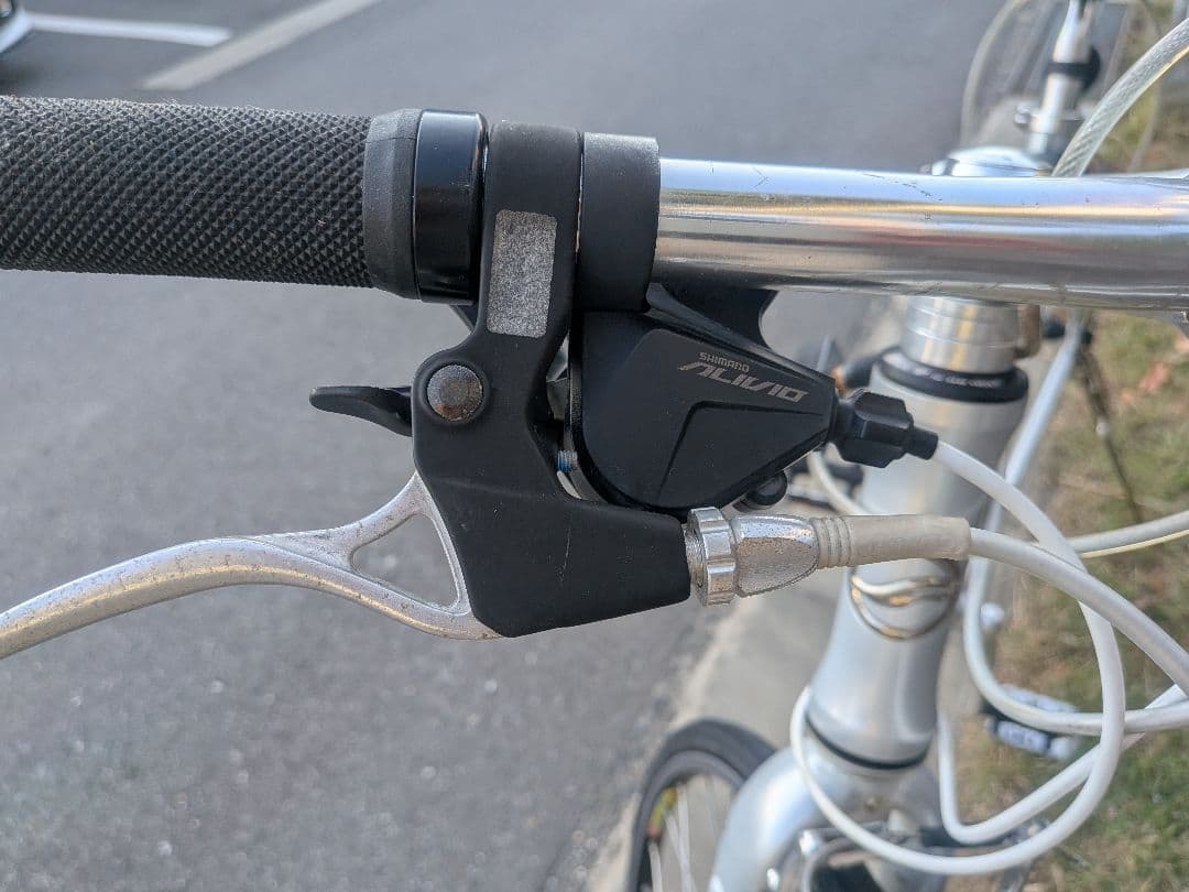 クロスバイク シルバー ２７段 ループキー２本付