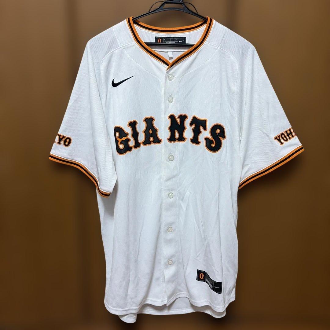 読売ジャイアンツ　岡本和真　ユニフォーム