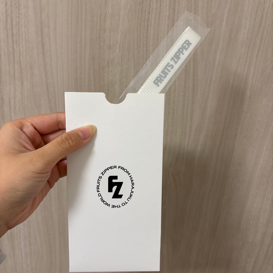 Fruits Zipper ホワイトペンライト