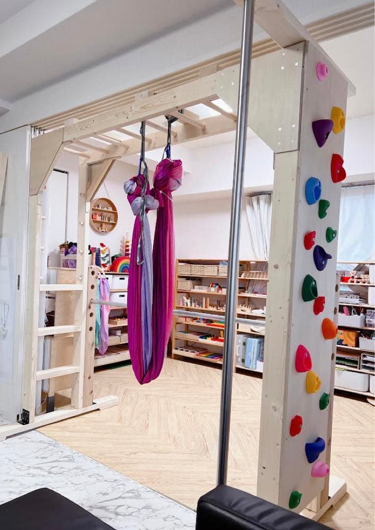 室内うんてい　知育うんてい　ボルダリング　鉄棒