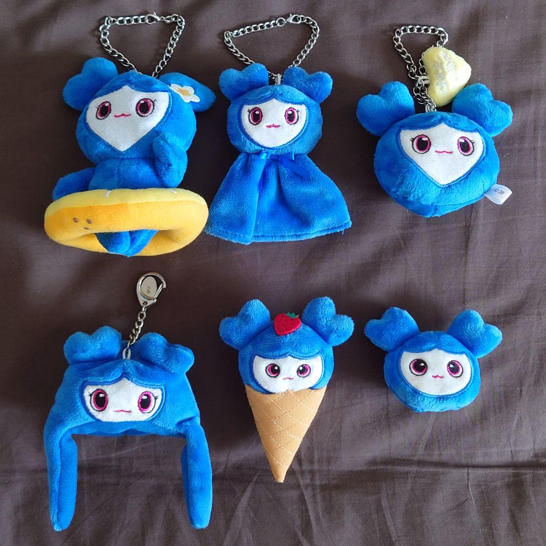 TWICE ツウィ ツブリー アイス ぬいぐるみ 缶バッジ ピンバッチ 26点