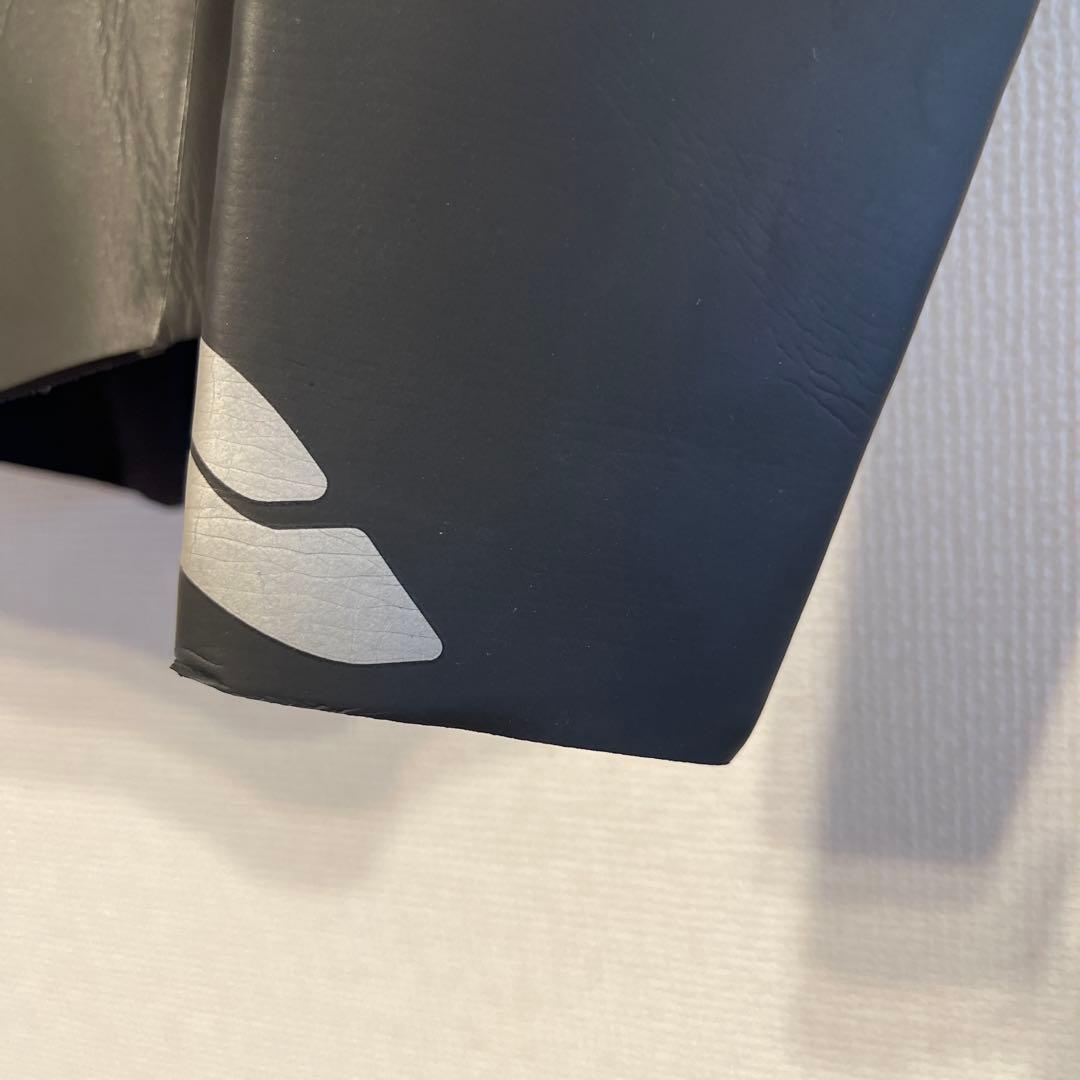 RASH 黒フルジップ タッパー　Lサイズ